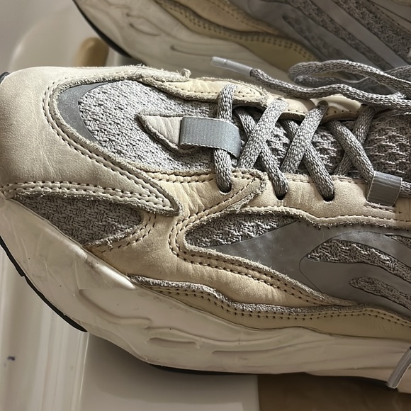 As Is NO RETURN Yeezys 100% Authentic - Picture 6 of 7